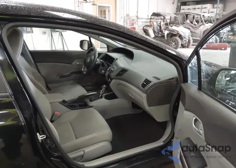 2012 Honda Civic Lx z USA, uszkodzony, nr VIN 2HGFB2F55CH583346